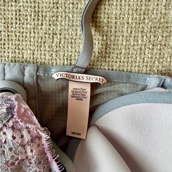 Victoria's Secret Lavender Lace Bustier Camisole - Picture 4 of 4